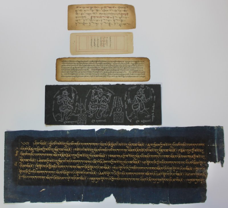 Lot of 5 leaves in Tibetan, Uighur and Burmese scripts. Early to late 19th Century. - Click Image to Close